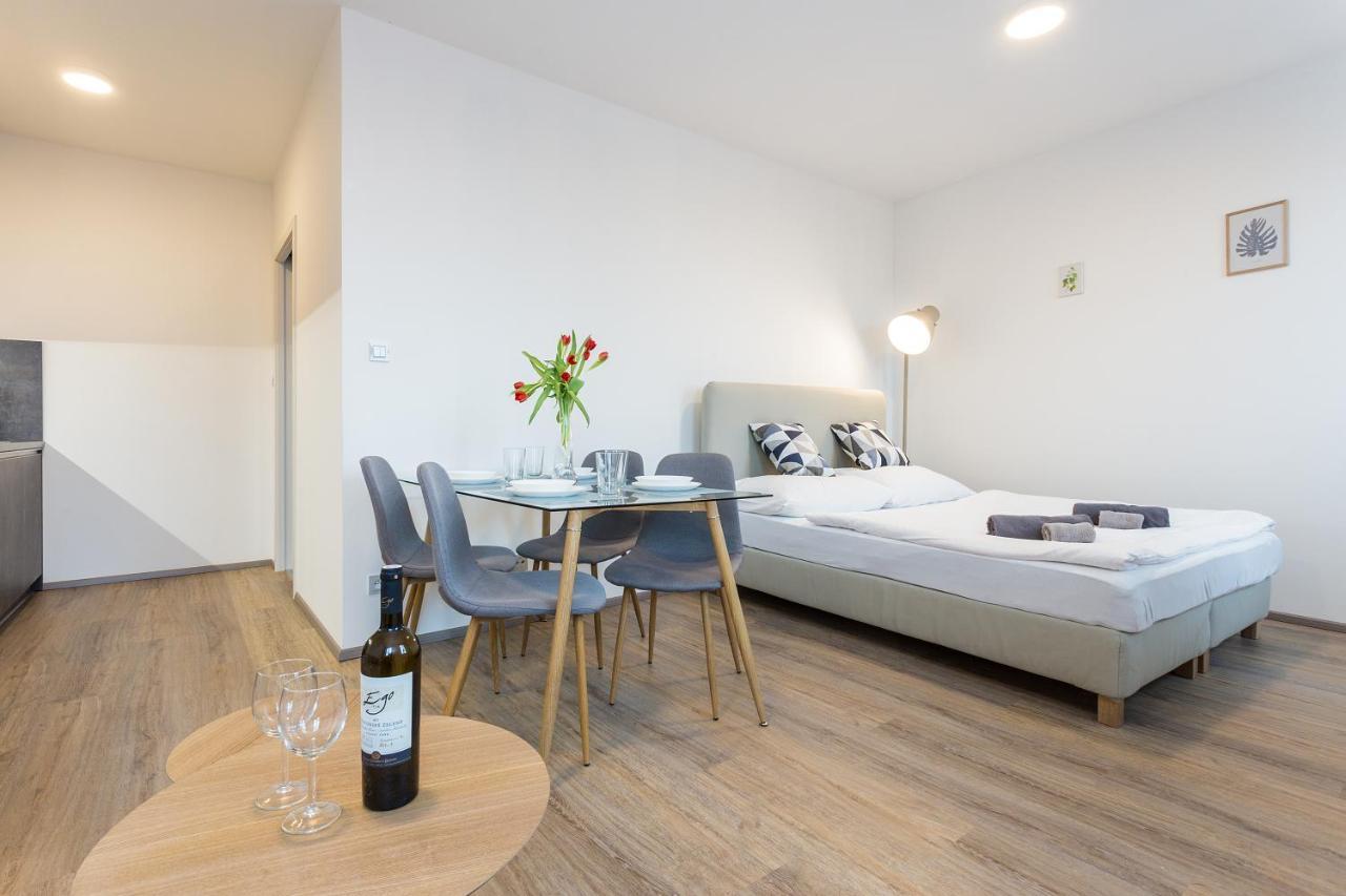Harfa Apartments Πράγα Εξωτερικό φωτογραφία